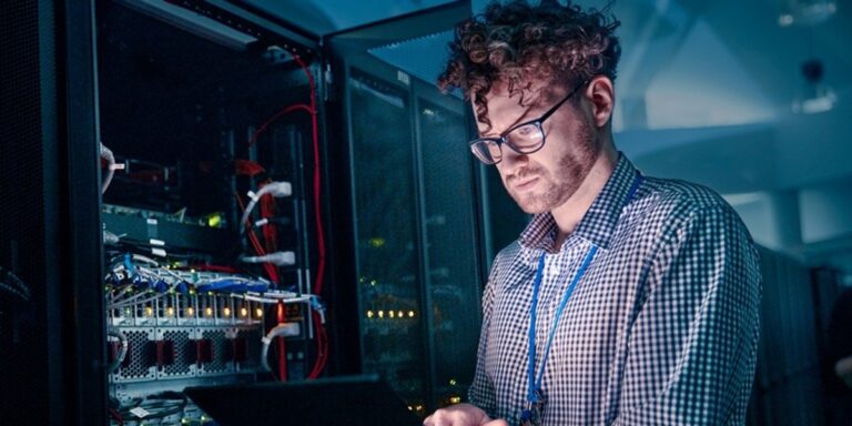 Cyberzagrożenia: Polskie firmy atakowane co 5,5 minuty – dane Warty