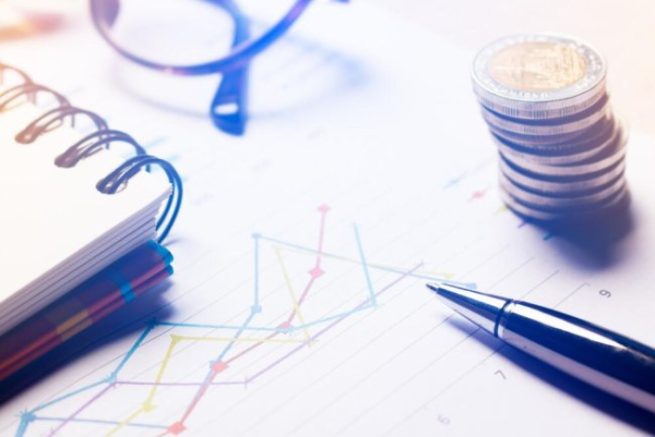 Inwestycje: Jak teoria rozmija się z praktyką?