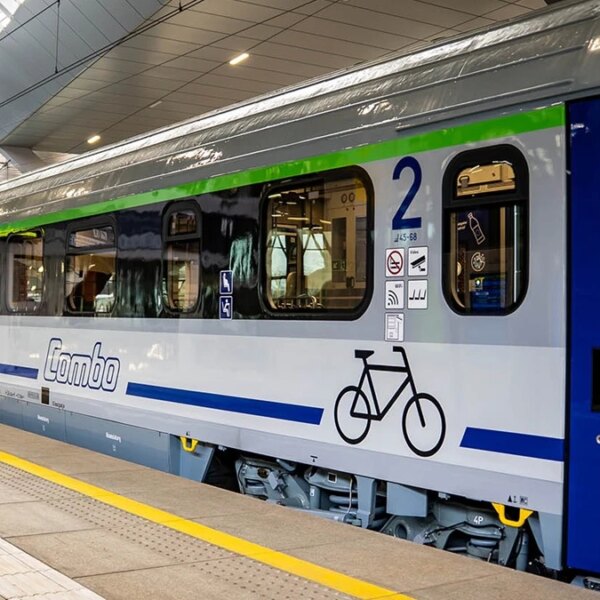 Główna 44 PKP Intercity usprawnia przewozy: sprawdzamy, jak…