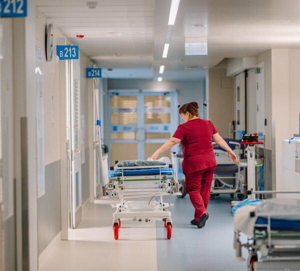 Główna 57 Rząd zaostrza kryteria egzaminów dla pielęgniarek. Co się…