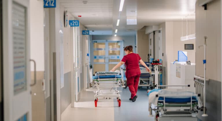 Rząd zaostrza kryteria egzaminów dla pielęgniarek. Co się zmieni?