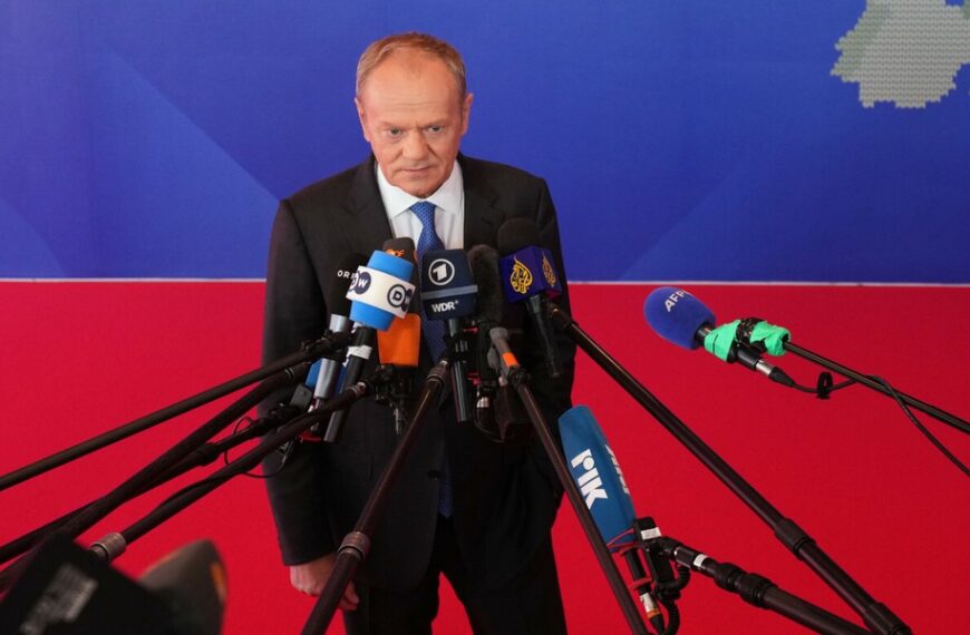 Tusk rozmawia z von der Leyen: Rząd liczy na zielone światło KE