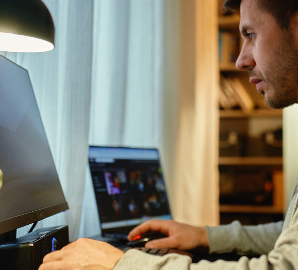 Główna 53 Sztuczna Inteligencja rewolucjonizuje rynek pracy – sprawdź, co…