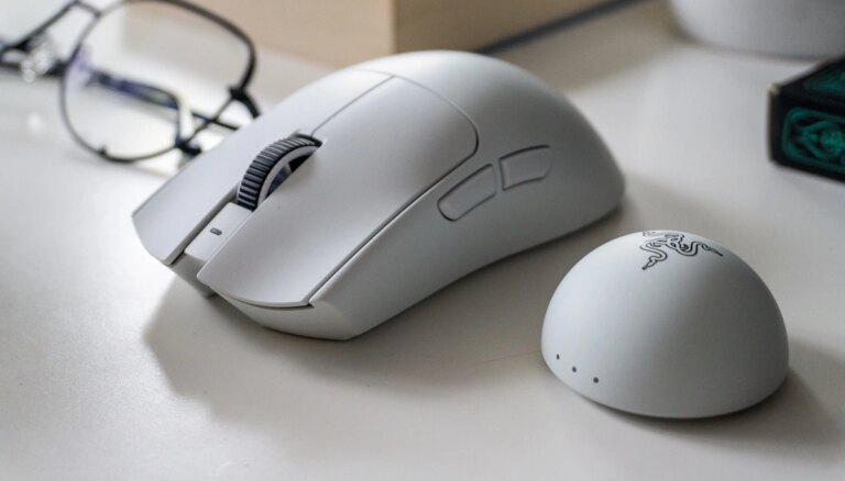 Razer Viper V4 Pro: Zagraj z precyzją milisekund i zapomnij o wrogach!
