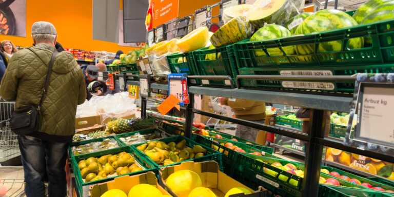 Inflacja w Polsce: Zaskakujące ruchy cen po konflikcie na Bliskim Wschodzie