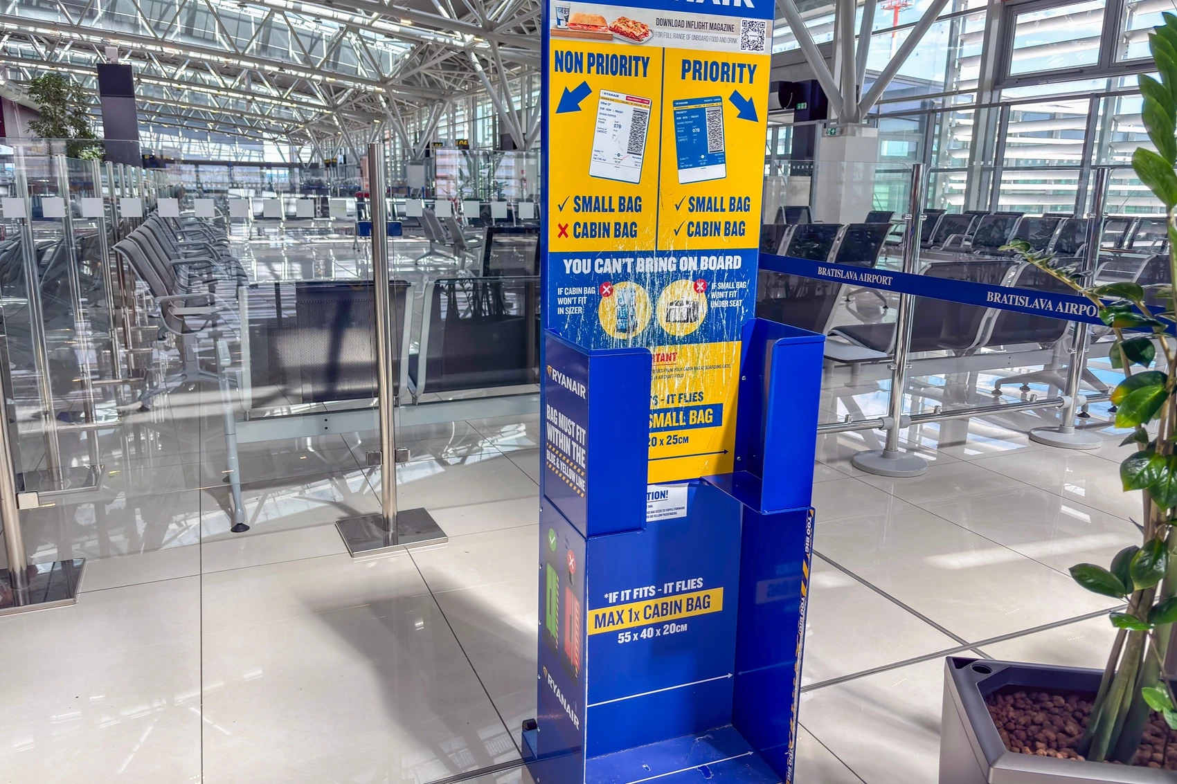 Ryanair zaciska pasa: Sprawdź, jak linie lotnicze zmieniły zasady dotyczące bagażu 2