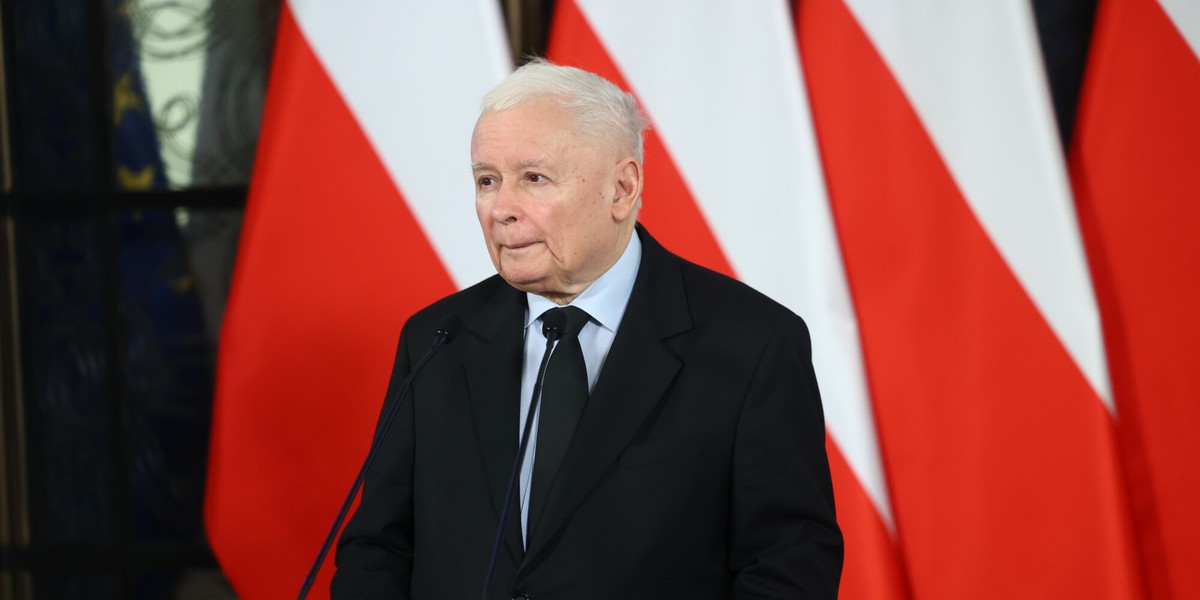 Jarosław Kaczyński podczas konferencji prasowej w sejmie