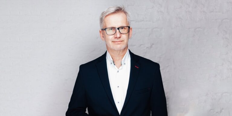 Architekt miażdży polskie budownictwo mieszkaniowe – deweloperzy kłamią, a wizje są nierealne Architekt miażdży polskie budownictwo mieszkaniowe – deweloperzy kłamią, a wizje są nierealne