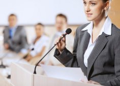 Jak spektakularnie zawalić prezentację: strategie, kt&oacute;rych nie wolno stosować