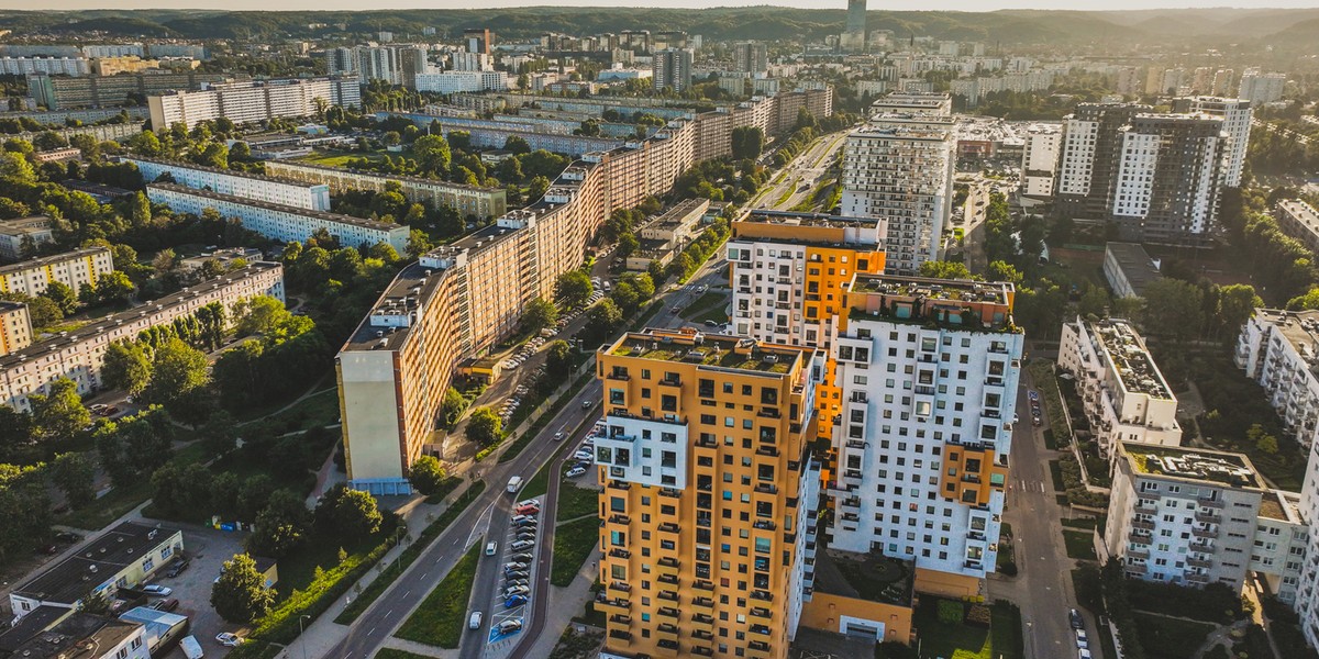 Tr&oacute;jmiasto jest "liderem wzrost&oacute;w" jeśli chodzi o ceny mieszkań na rynku wt&oacute;rnym