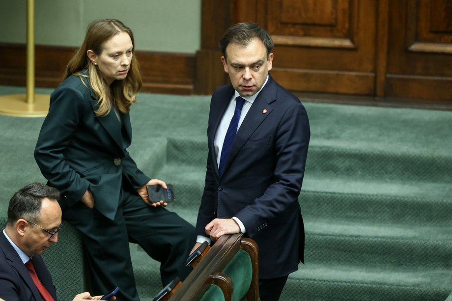 Minister funduszy Katarzyny Pełczyńska-Nałęcz i minister finans&oacute;w i gospodarki Andrzej Domański