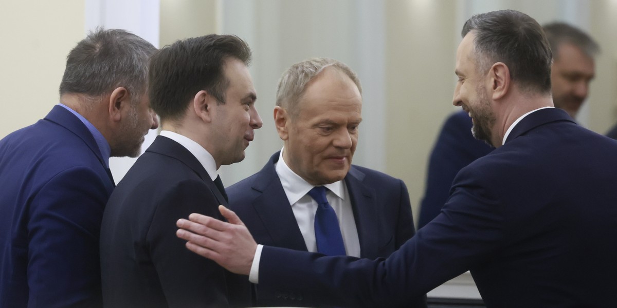 Umowy ws. SAFE w imieniu rządu podpiszą wicepremier, minister obrony narodowej Władysław Kosiniak-Kamysz oraz minister finans&oacute;w i gospodarki Andrzej Domański.