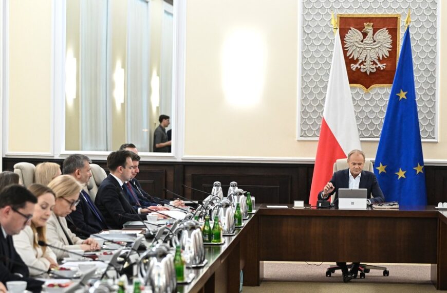 Polska liderem UE w SAFE: Rząd napędza rozw&oacute;j Polskiej Grupy Zbrojeniowej
