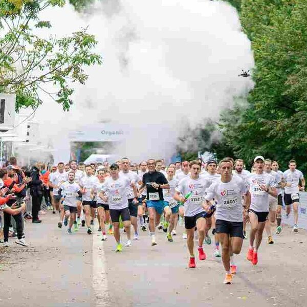 Główna 23 Poland Business Run: Zdobądź pakiet startowy w największej charytatywnej sztafecie!