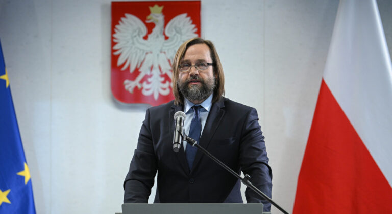 Tysiące Pracowników Czeka na Wypłaty: PIP Ujawnia Makabryczne Skutki Opóźnień w Pensjach Tysiące Pracowników Czeka na Wypłaty: PIP Ujawnia Makabryczne Skutki Opóźnień w Pensjach