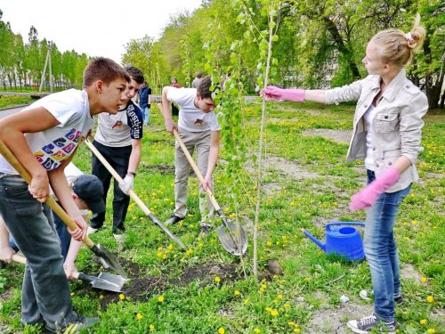 Praca na lato: zniewolenie czy wolność wyboru?