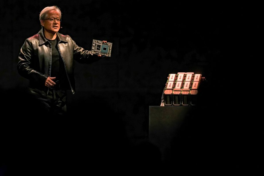 Huawei rewolucjonizuje rynek: sprawdź, co o nowych technologiach mówią eksperci 9 Nvidia swoją obecną pozycję zawdzięcza m.in. wczesnemu zrozumieniu znaczenia systemowego podejścia do mocy obliczeniowej.