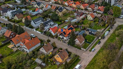 Rząd szykuje zmiany dla właścicieli dom&oacute;w. "Stąpamy po wąskiej linii"
