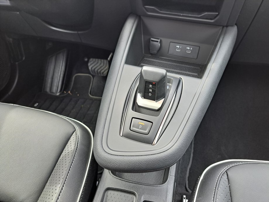 Mitsubishi Grandis