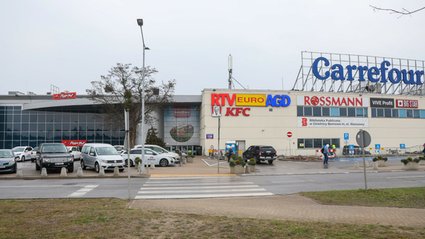 Bloki zamiast galerii na warszawskim Bemowie. Jest plan blokady. "Wciskali nam kit"