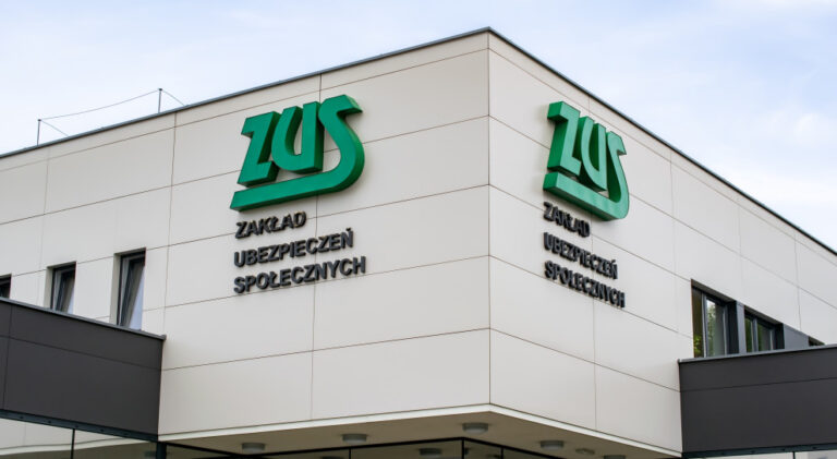 ZUS odpiera zarzuty: Alternatywa nie istnieje, a pracownicy mają swoje prawa
