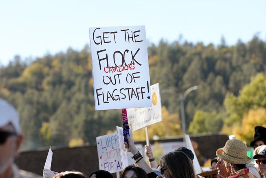 Protesty społeczności wobec kamera Flock w miejscowości Flagstaff