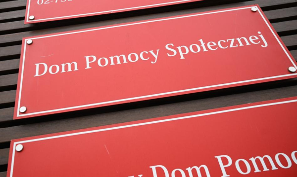 DPS ujawnia. Dzieci mieszkają z dorosłymi&hellip;