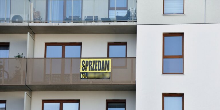 Odkryj przyszłość rat kredytów: Jak nowe oprocentowanie zmieni Twoje finanse bankowe