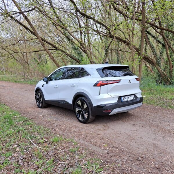 Mitsubishi Grandis zyskuje nową tożsamość &ndash;&hellip;