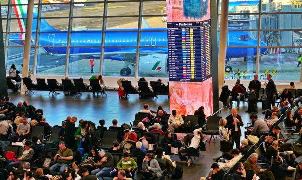 Wizz Air radzi po zapasy, szef Ryanaira narzeka: Sprawdź, co się dzieje na lotniskach!