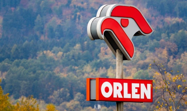 Orlen schodzi z ceny hurtowej. Jak to wpłynie na ceny na stacjach i nowe limity?