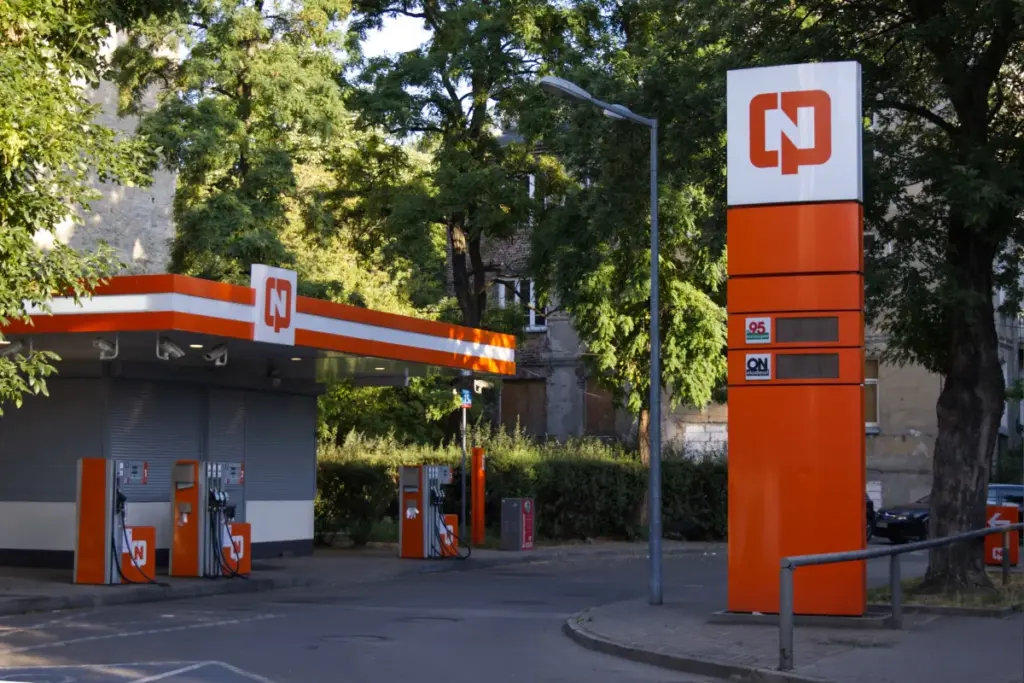 Wzrost cen diesla: Jak firmy transportowe radzą sobie z presją kosztów paliwa 1 Wzrost cen diesla: Jak firmy transportowe radzą sobie z presją kosztów paliwa