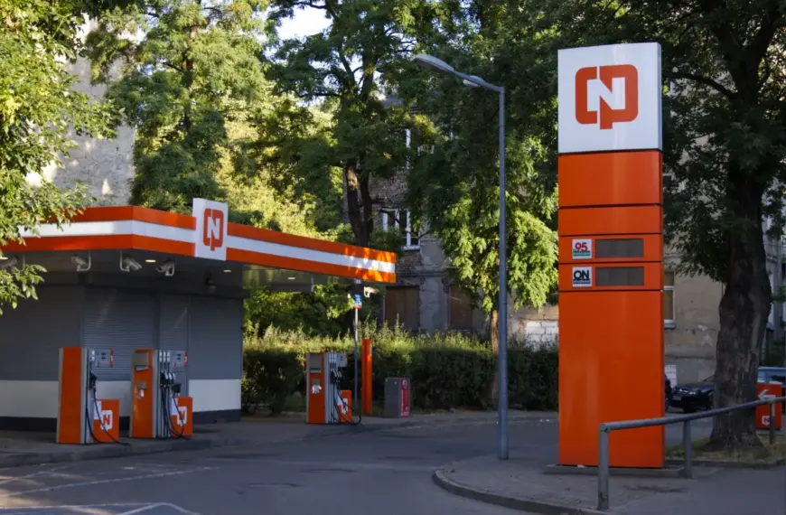 Główna 24 Wzrost cen diesla: Jak firmy transportowe radzą sobie z presją kosztów paliwa