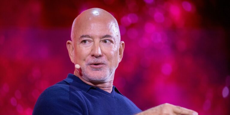 Sztuczna Inteligencja: Czy Mniej Pracowników Zaskutkuje Większą Efektywnością? Bezos Ma Odpowiedź Sztuczna Inteligencja: Czy Mniej Pracowników Zaskutkuje Większą Efektywnością? Bezos Ma Odpowiedź