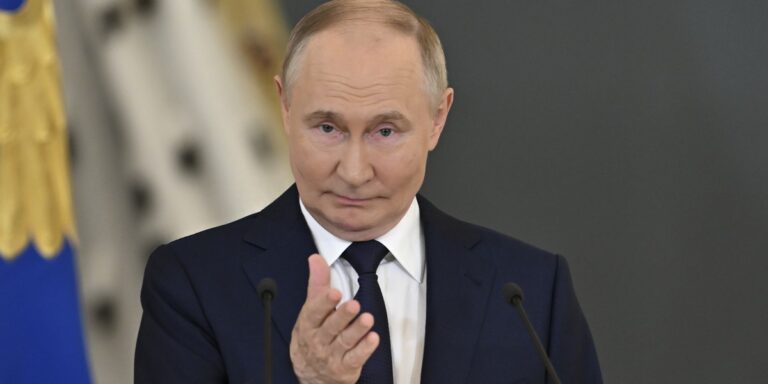 Petersburg: Tajne obostrzenia na Forum Gospodarczym. Putin boi się wirusa?