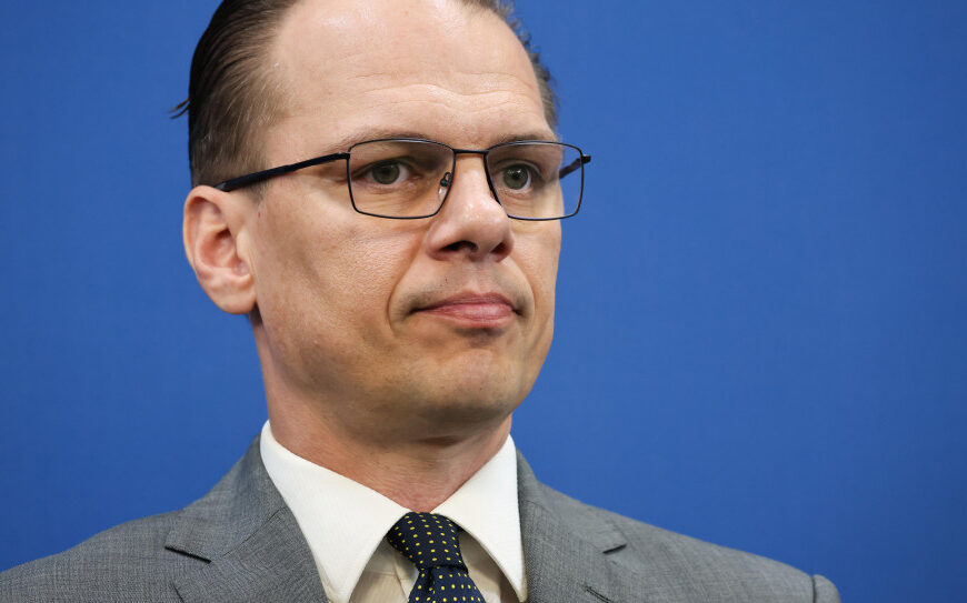 Główna 12 Sejm dyskutuje: Czy feminatywy w ofertach pracy to fałszywa obietnica dla kobiet?