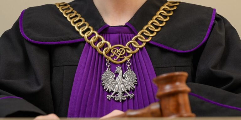 Bank wypłaci 100 tys. zł po wycieku danych: Sąd po stronie ofiary