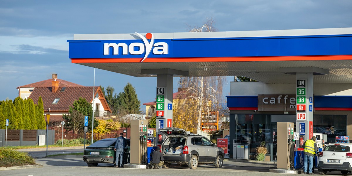 Zagraniczne konsorcjum kupuje sieć Moya – co to oznacza dla kierowców? 2 Stacja paliw Moya