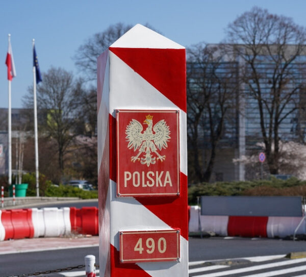 Obcokrajowcy zalewają rynek pracy poza największymi miastami. Sprawdź&hellip;