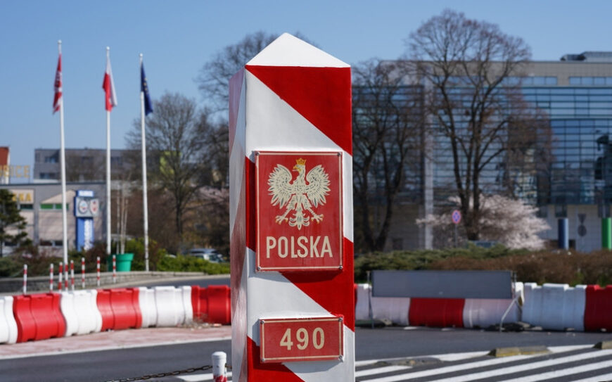 Obcokrajowcy zalewają rynek pracy poza największymi miastami. Sprawdź gdzie!