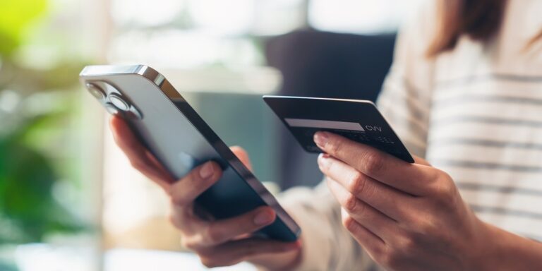 Citi Handlowy oddaje detaliczną część klientów VeloBankowi – co musisz wiedzieć