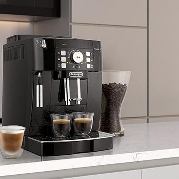 Główna 32 Odkryj legendarną niezawodność: ten ekspres Delonghi…