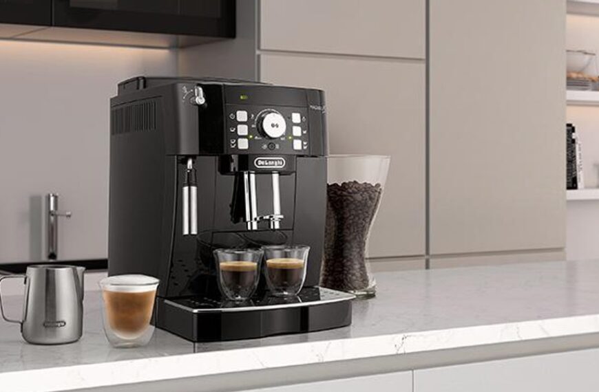 Główna 183 Odkryj legendarną niezawodność: ten ekspres Delonghi wciąż zachwyca