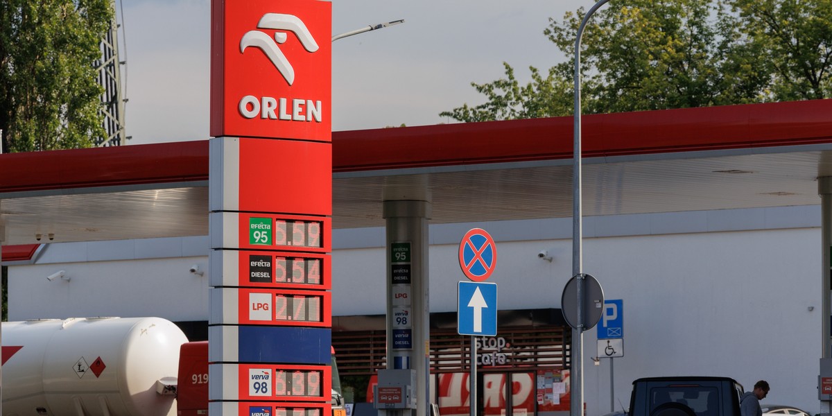 Orlen ogłasza zmiany cen hurtowych – kierowcy poczują różnicę na stacjach. 2 Stacja Orlenu (zdj. ilustracyjne)