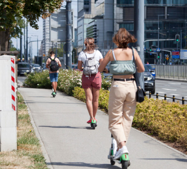 Główna 209 Pracownicze prognozy: pensje i etaty lecą na łeb,…