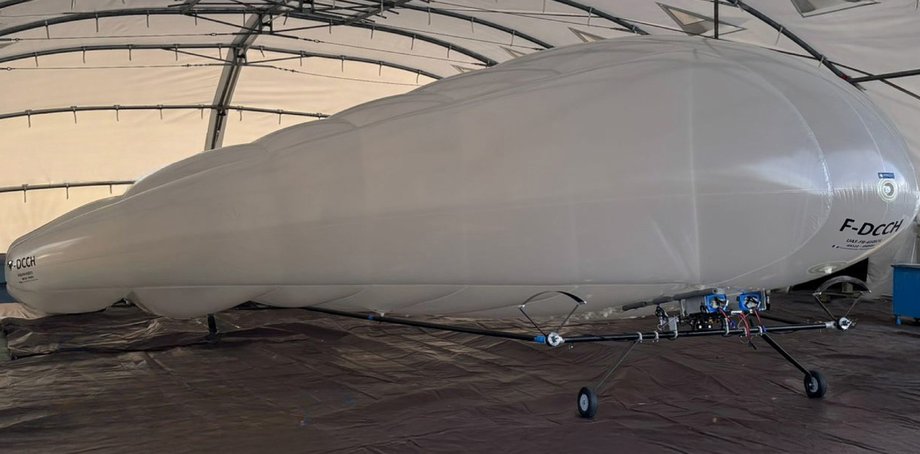 Dron Celeste dAS10 z napędem