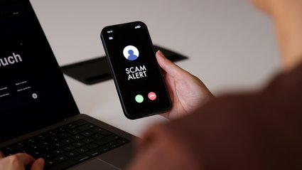 Dlaczego tak trudno oprzeć się &bdquo;okazji&rdquo;? Cyberprzestępcy dobrze znają nasze emocje