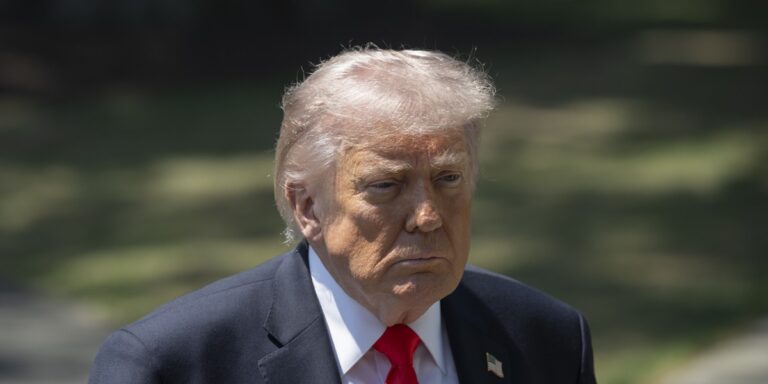 Wyższe ceny paliw w USA: Sprawdź, jak inflacja paliwowa nadwyręża budżety Amerykanów Wyższe ceny paliw w USA: Sprawdź, jak inflacja paliwowa nadwyręża budżety Amerykanów