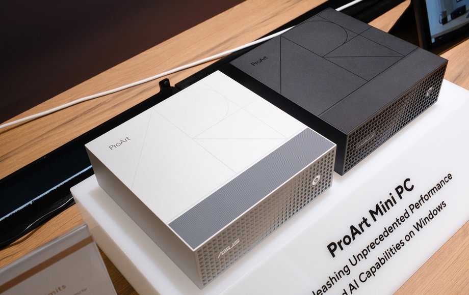 W najbliższych miesiącach na rynku pojawi się wielu konkurent&oacute;w Mac&oacute;w mini i MacBook&oacute;w Pro z Windowsem.