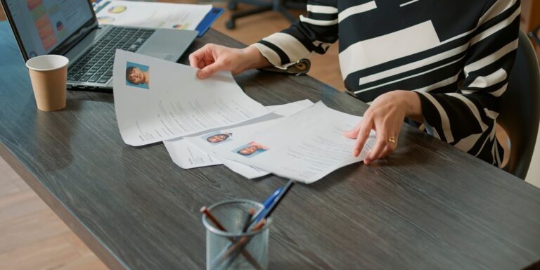 UOKiK uderza w portal CV: Automatyczne pobieranie opłat zakończone karą UOKiK uderza w portal CV: Automatyczne pobieranie opłat zakończone karą